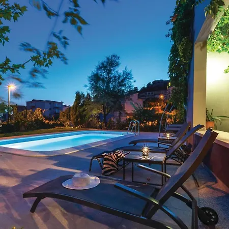 3 Bedroom Gorgeous In * Podstrana