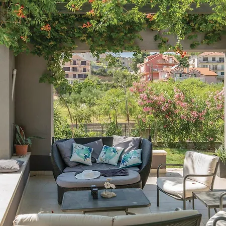 3 Bedroom Gorgeous In * Podstrana